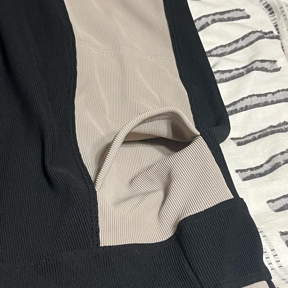 Active Domino Ribbed Knit Color block Romper Sz L - Picture 3 of 6